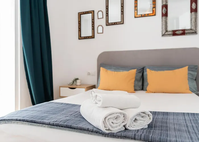 Monko Estrellas Торремолинос